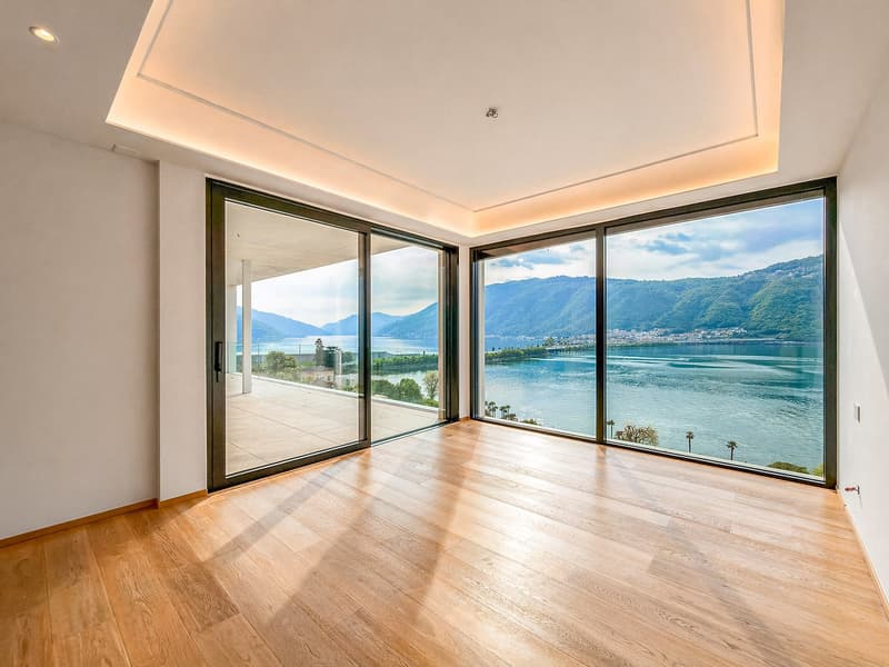 Große Wohnung mit Garten und herrlichem Seeblick in Bissone (6)