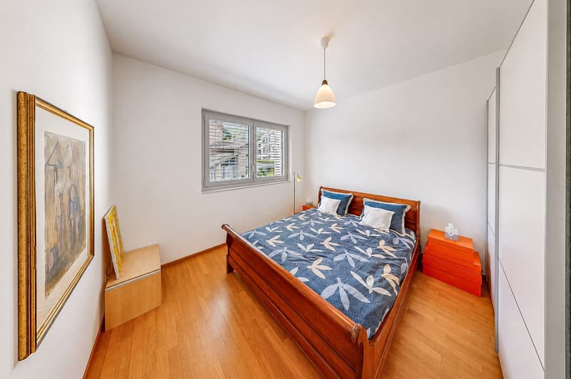 Spacious 4.5-room triplex apartment with garden in Lugano (6)