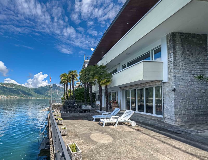 Villa direkt am See mit privaten Bootsliegeplätzen (11)