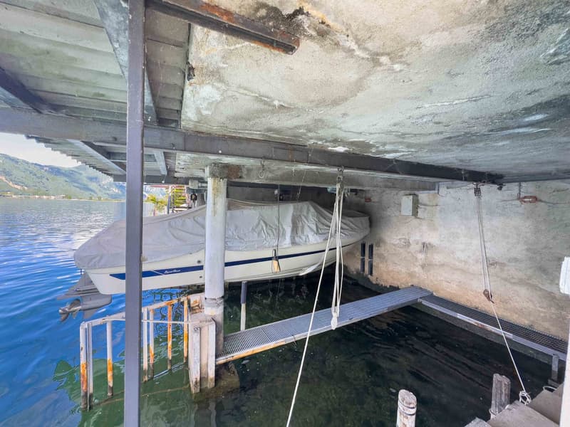 Villa direkt am See mit privaten Bootsliegeplätzen (12)