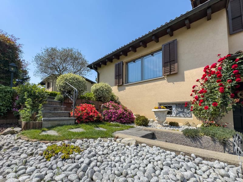 Elegantes Haus mit Garten in Collina d’Oro (13)
