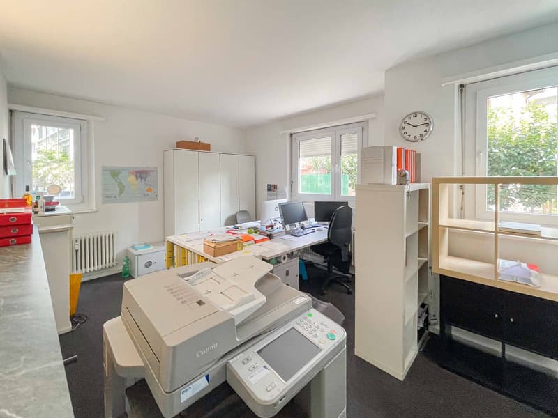 Büro mit 5 Räumen im Besso-Viertel (3)