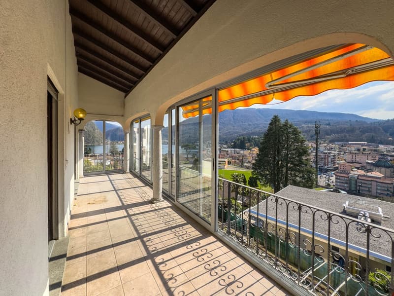 House with three apartments and lake view in Ponte Tresa (4)