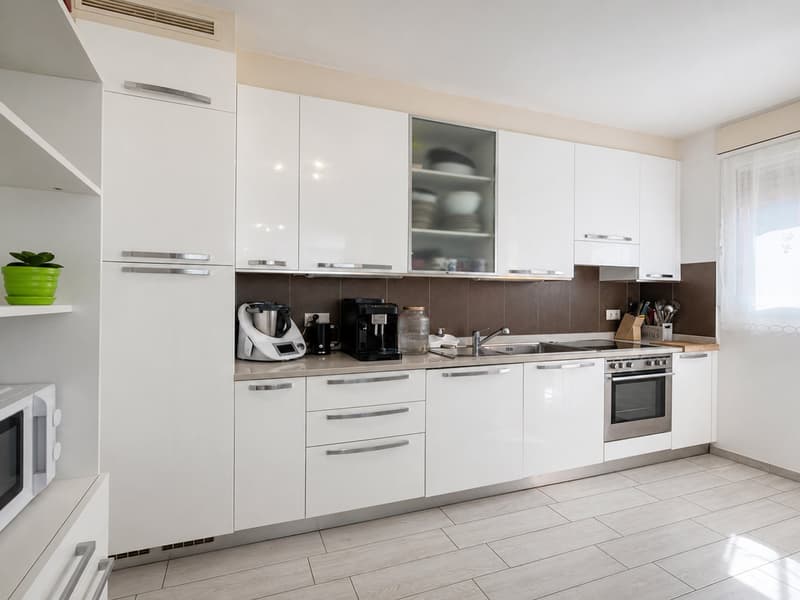 Wohnung 4.5 Zimmer mit Terrasse in Ligornetto (2)