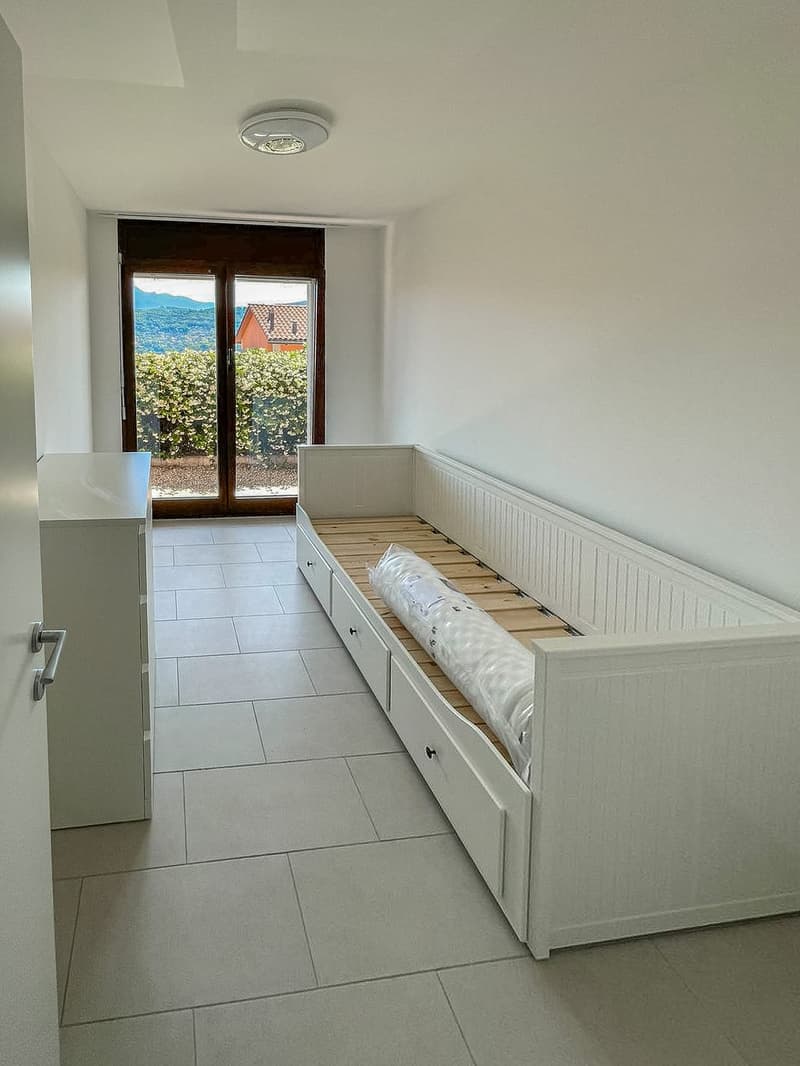 Bright 3.5-room apartment with garden in Vernate (3)