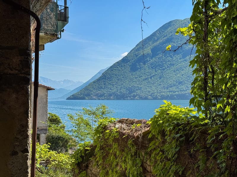 Lakefront house to be renovated with approved project in Gandria (3)