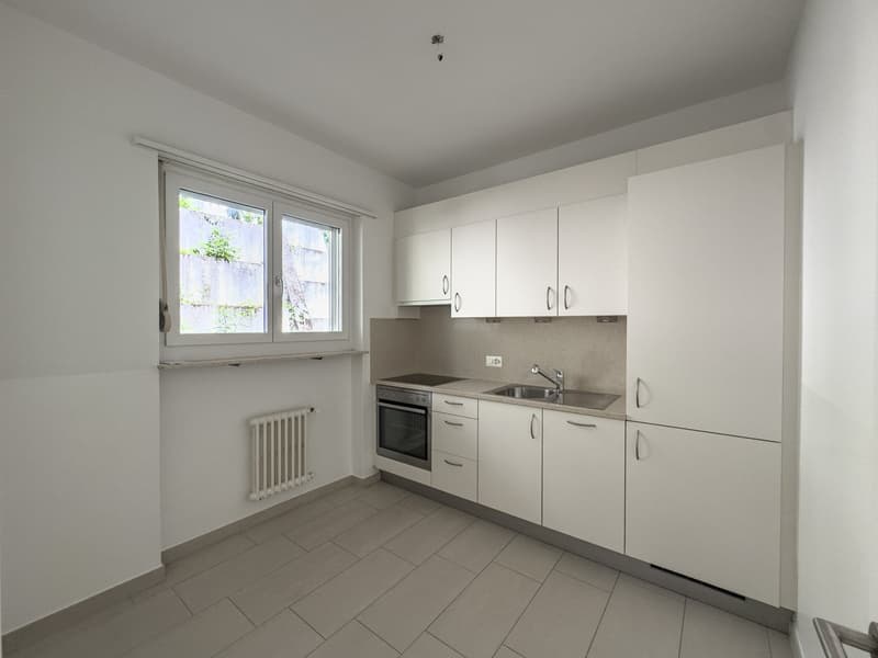 3.5 room apartment in well-served area in Lugano (2)