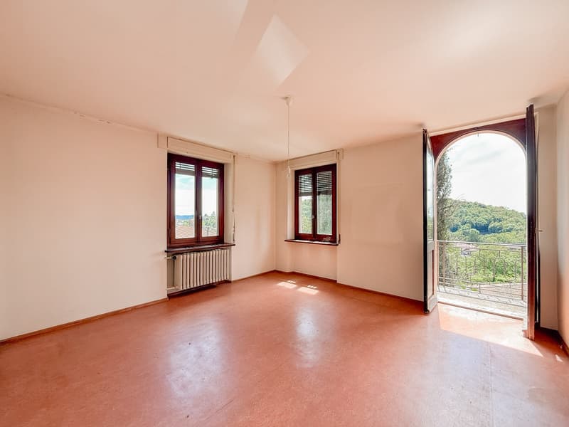 Period villa with building possibility in Arzo (3)