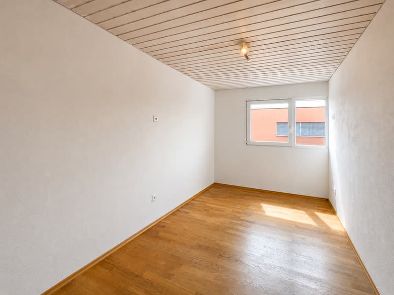 Reihenendhaus mit großem Garten in Ligornetto (5)