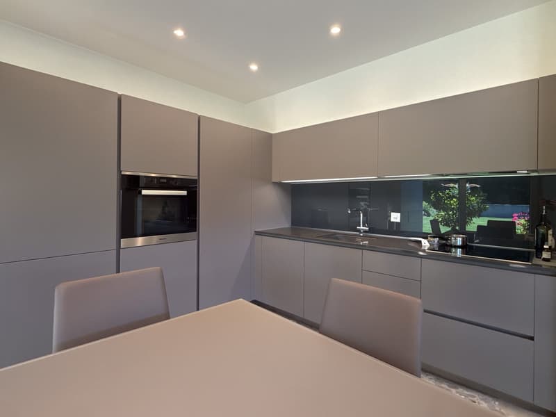 Appartement avec jardin, piscine, sauna et salle de sport à Montagnola (3)