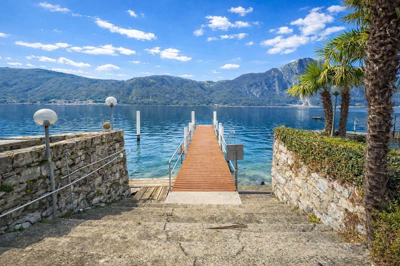 3 Zimmer mit Seeblick in Residenz mit Pool und Anlegestelle in Bissone (8)
