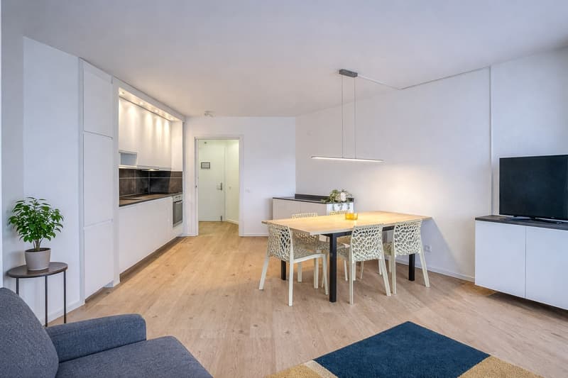 3 Zimmer mit Seeblick in Residenz mit Pool und Anlegestelle in Bissone (3)