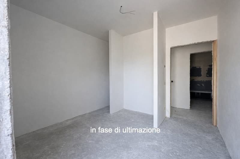 Moderno e nuovo 3.5 locali duplex con giardino a Melano (3)