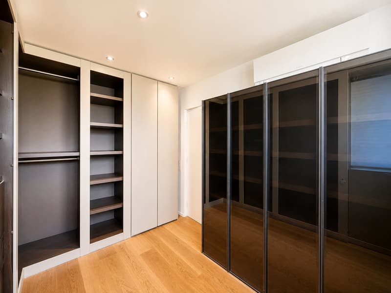Modern attic with lake view in Locarno (7)