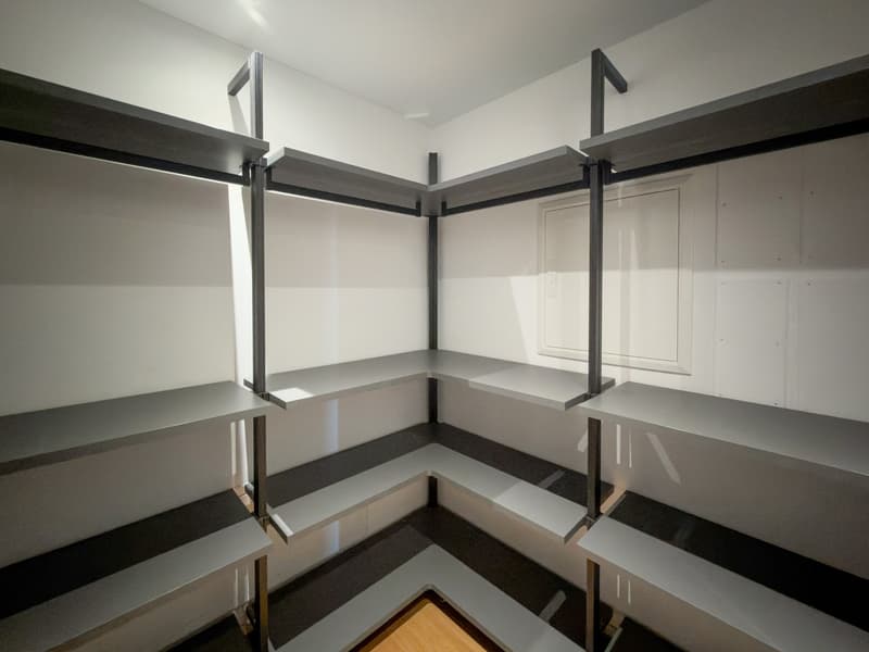 Modern attic with lake view in Locarno (8)