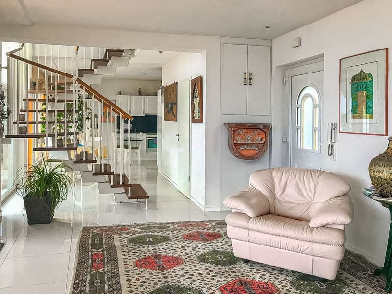 Villa in Reihe mit herrlicher Seesicht in Bissone (4)