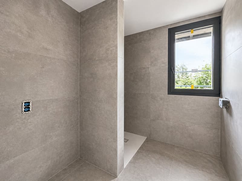 New 3.5-room apartment with large terrace in Sorengo (5)