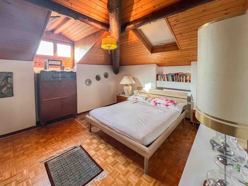 Charakteristische 3.5 Zimmer in Balerna (2)