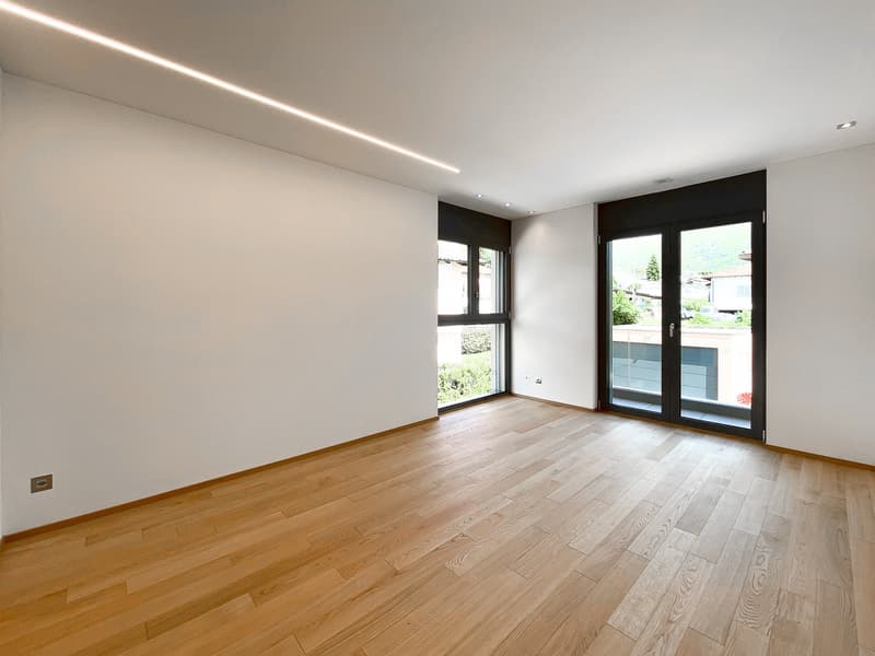 Modernes 3.5-Zimmer-Wohnung in erster Lage in Comano (3)