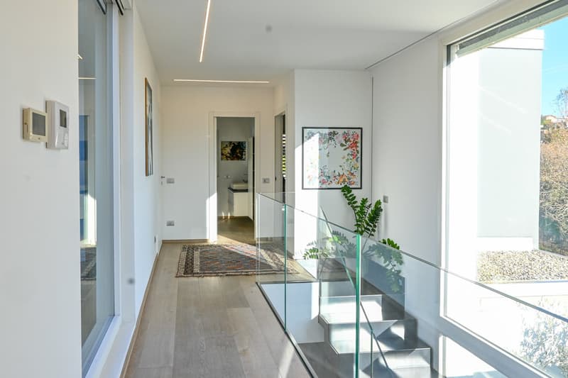 Beautiful luxury villa in Coldrerio (12)