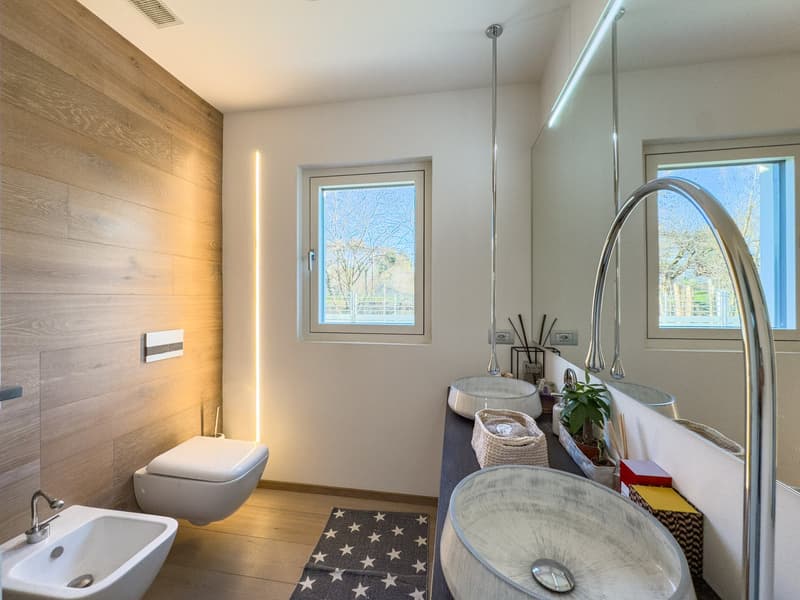 Beautiful luxury villa in Coldrerio (17)
