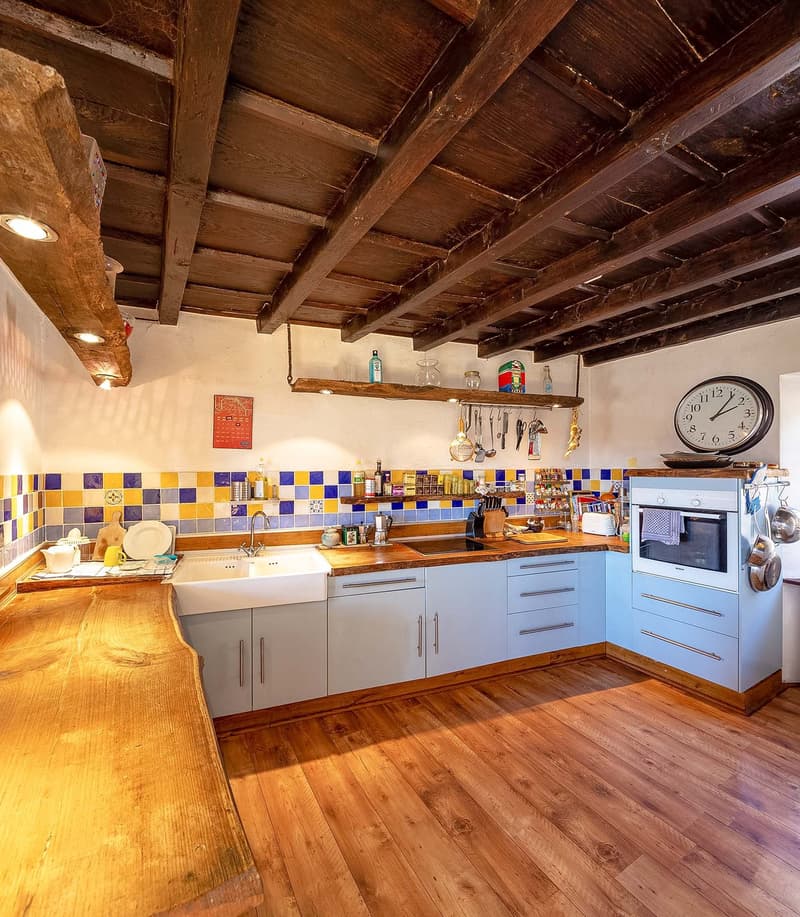 Large core house in Astano (5)