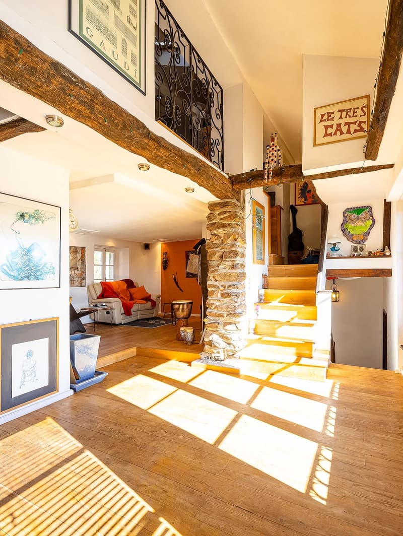 Large core house in Astano (1)