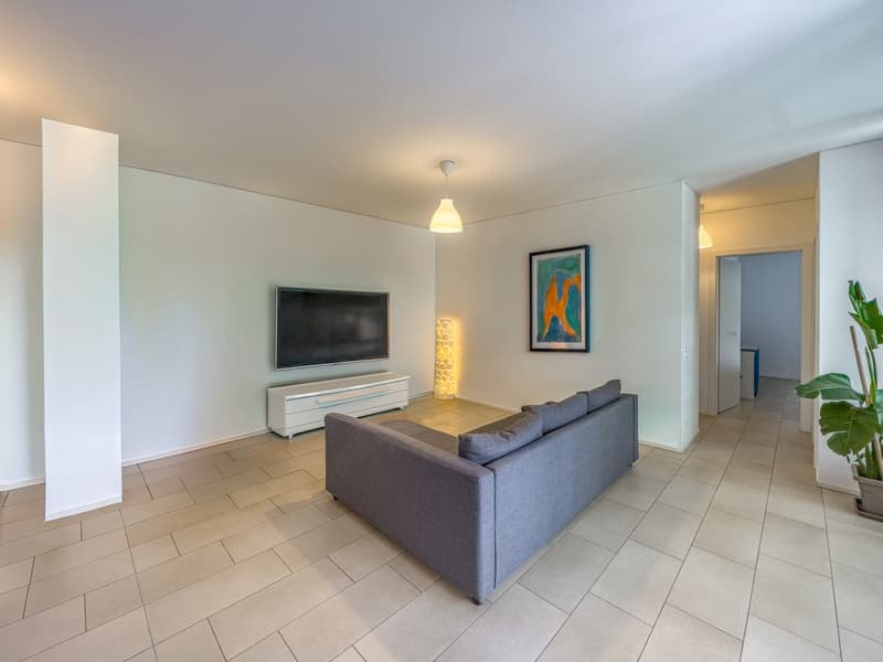 Moderno appartamento di 3.5 locali a Lugano con vista panoramica (1)