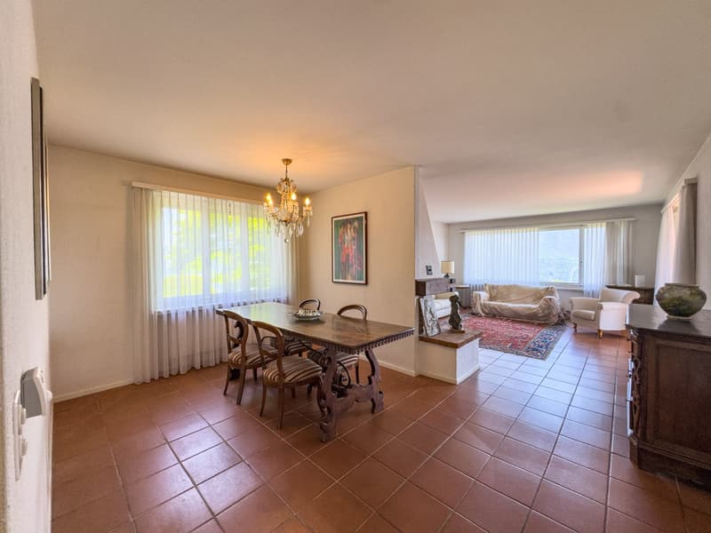 Villa mit Garten und offener Aussicht auf den Luganer Golf in Carona (7)