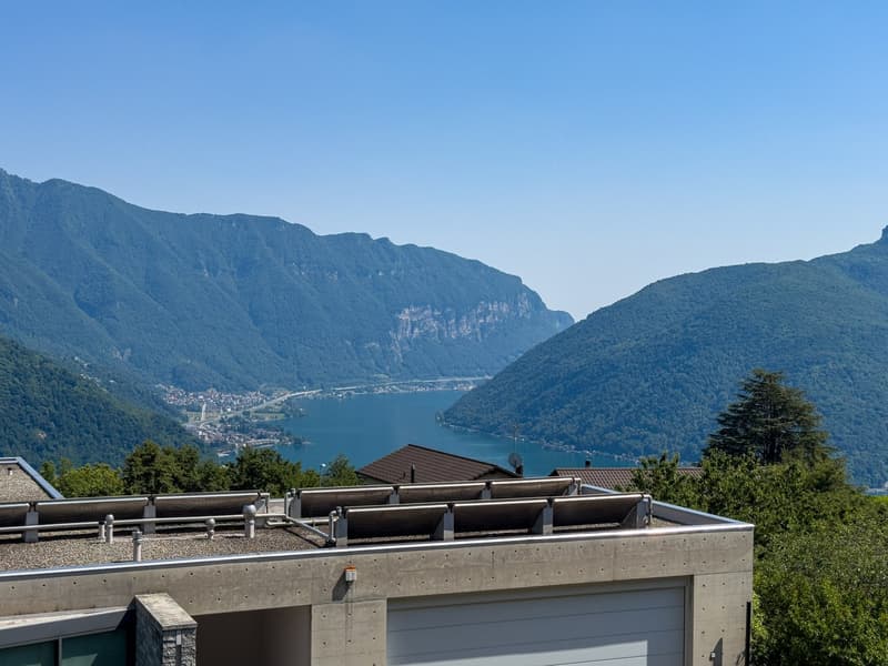 Villa mit Garten und offener Aussicht auf den Luganer Golf in Carona (15)