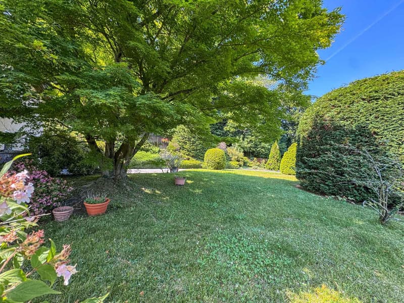 Villa mit Garten und offener Aussicht auf den Luganer Golf in Carona (14)
