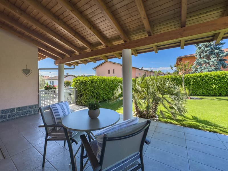 Casa unifamiliare con giardino a Stabio (14)