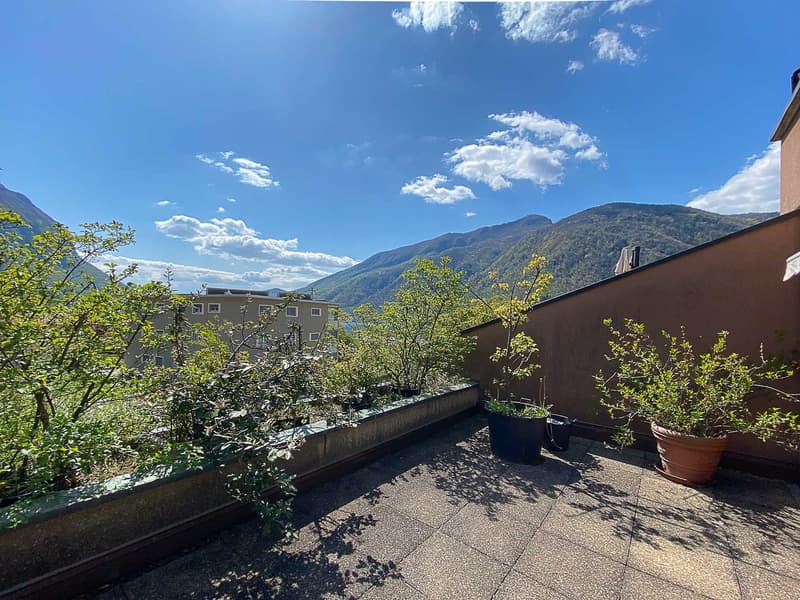 Spaziosa casa gemella con giardino a Melano (15)