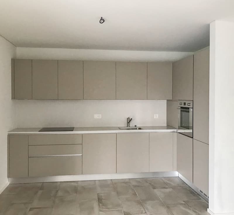 Ampio e moderno appartamento 3.5 locali a Vacallo (3)