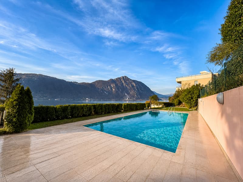 Appartamento vista lago con giardino a Bissone (11)