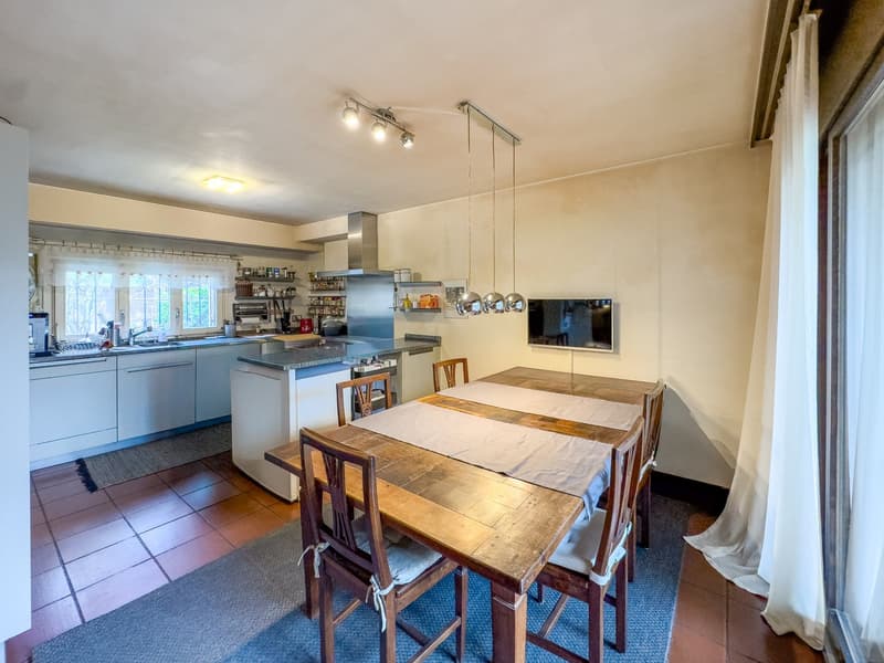 Casa a schiera con vista aperta a Vezia (3)