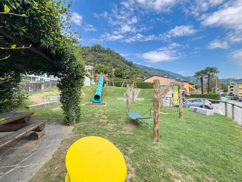Casa a schiera con giardino ad Agno (11)