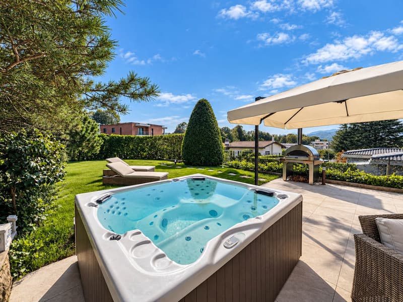 Villa con ampio giardino a Mendrisio (12)