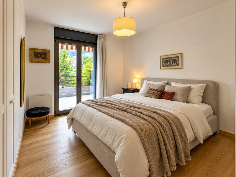 Ampio appartamento 4.5 locali vista lago a Paradiso (4)