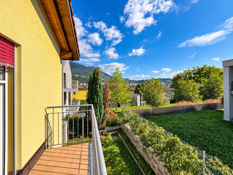 Casa con giardino a Rancate (10)