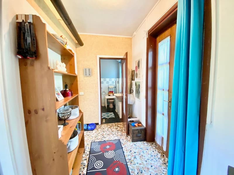 Casa unifamiliare accogliente in una posizione montana tranquilla immersa nella natura (8)