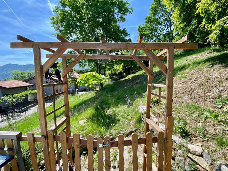 Casa unifamiliare accogliente in una posizione montana tranquilla immersa nella natura (18)
