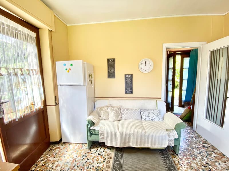 Casa unifamiliare accogliente in una posizione montana tranquilla immersa nella natura (5)