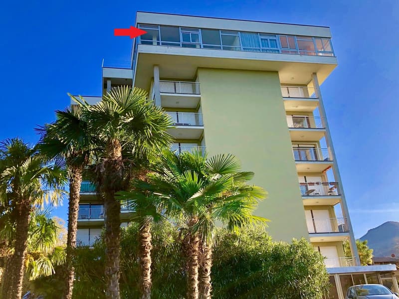 Top 2-room apartment in town center with swimming pool, tennis court and stunning lake view (18)