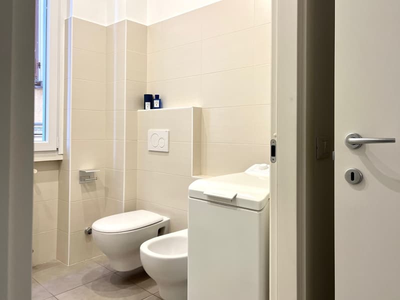 Location à long terme ! Appartement 3 pièces rénové au centre de Laveno, à seulement 2 pas du lac (11)