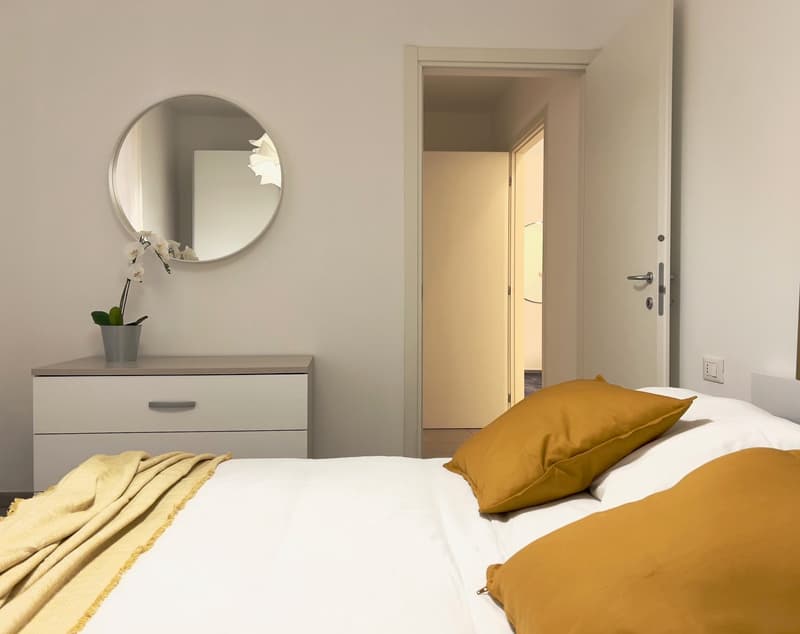 Location à long terme ! Appartement 3 pièces rénové au centre de Laveno, à seulement 2 pas du lac (8)