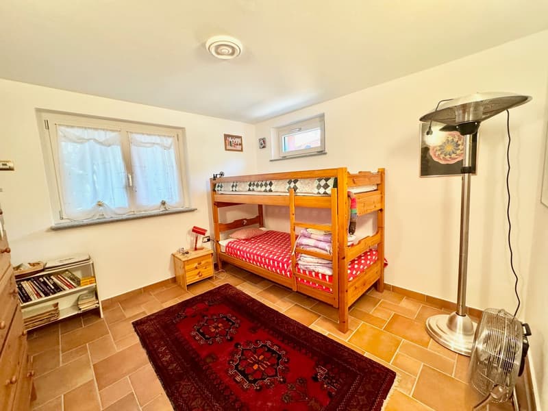 Villa di lusso nuova costruzione 6/5 camere con piscina privata, in posizione soleggiata con vista mozzafiato sul lago (12)