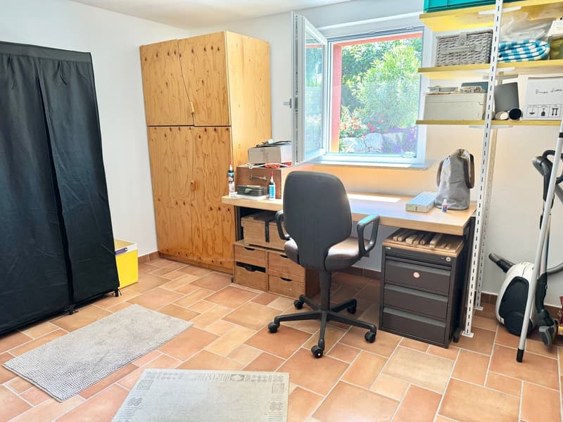 Villa di lusso nuova costruzione 6/5 camere con piscina privata, in posizione soleggiata con vista mozzafiato sul lago (13)