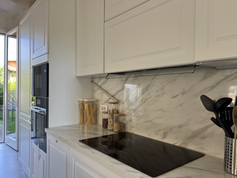 Luxury apartment in a completely renovated palazzo in the center with a pool, in a quiet and sunny location (8)