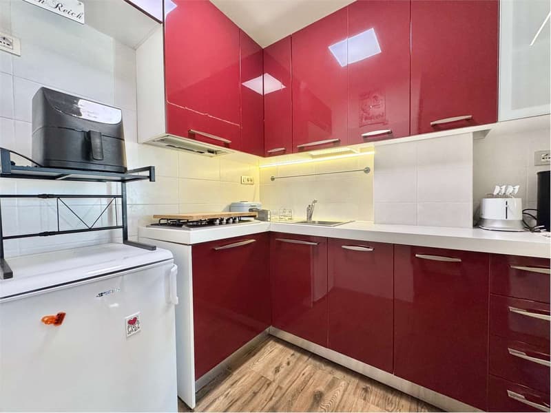 Three-room apartment with garden, large terrace and lake view (7)